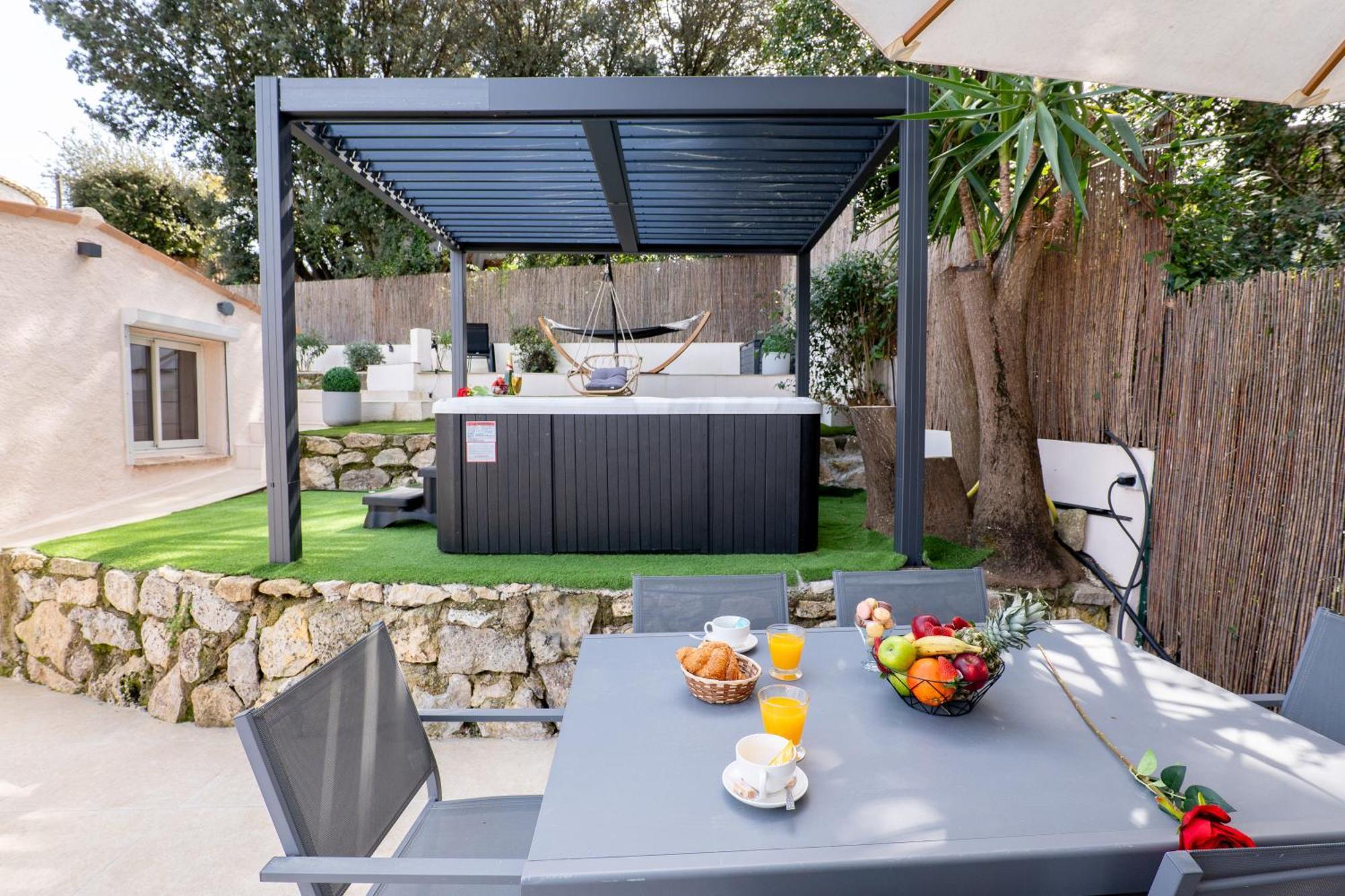 Piscine-Jacuzzi-Videoprojecteur-Clim La Perle Rare Villa Mougins Eksteriør billede